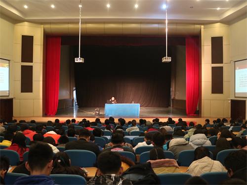 说明:http://qgxy.sdut.edu.cn/_upload/article/images/47/f4/5806cd4f4947b2443ac0ccd6e7e1/31eba683-b41e-4400-be0e-60c8db593db6.jpg